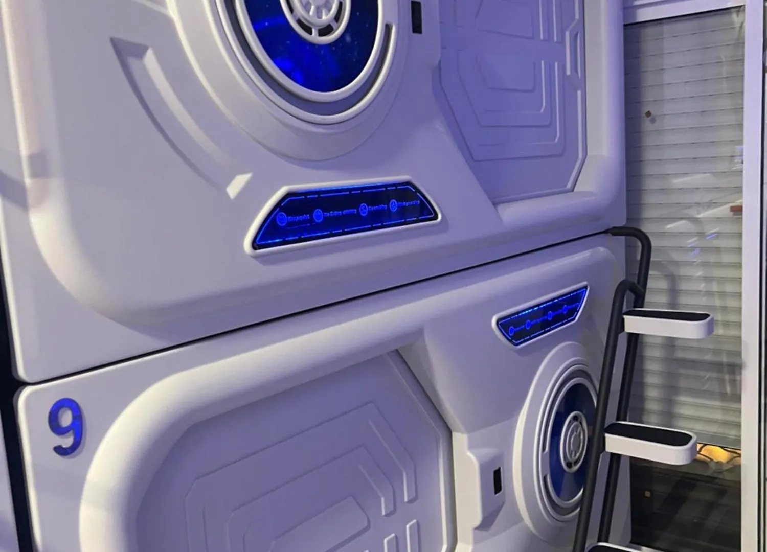 Air Hostel Capsules Airport Gava Capsule hotel