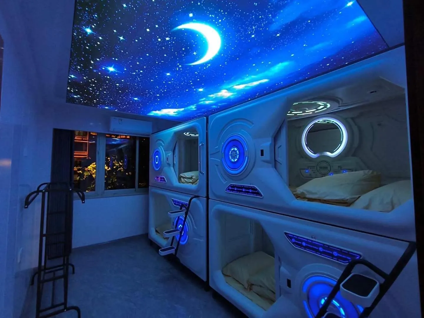 Air Hostel Capsules Airport contacts